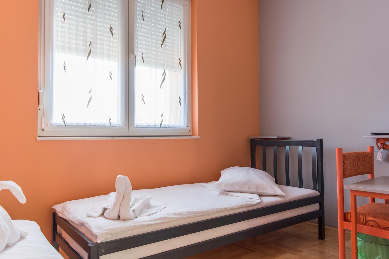 Bed And Breakfast Turist Staro Petrovo Selo Exterior foto